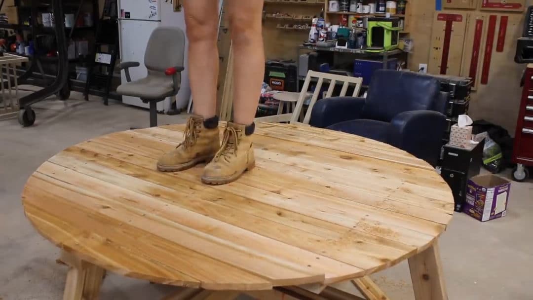 how to build a round picnic table with benches00 06 29 08still044
