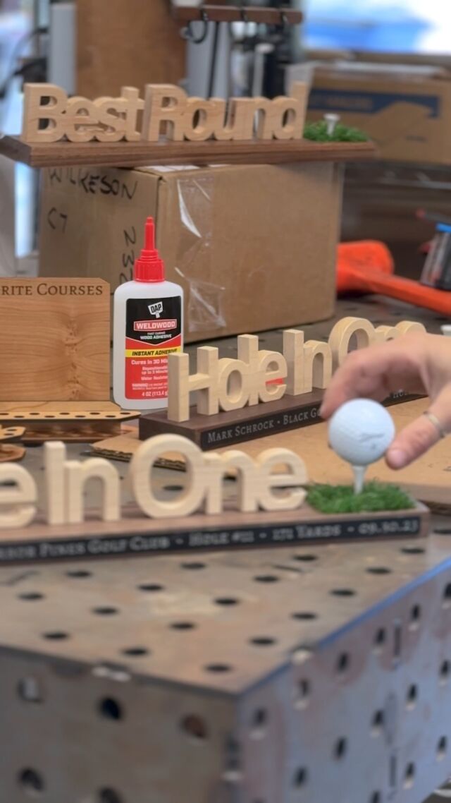 I looooove making these hole in one plaques for my customers. I use @dapproducts Weldwood Instant Adhesive to adhere the metal informational plate to the front of the wood. This stuff not only quickly sets up but also can cross mediums so it's not problem if you're trying to stick metal to wood or plastic.