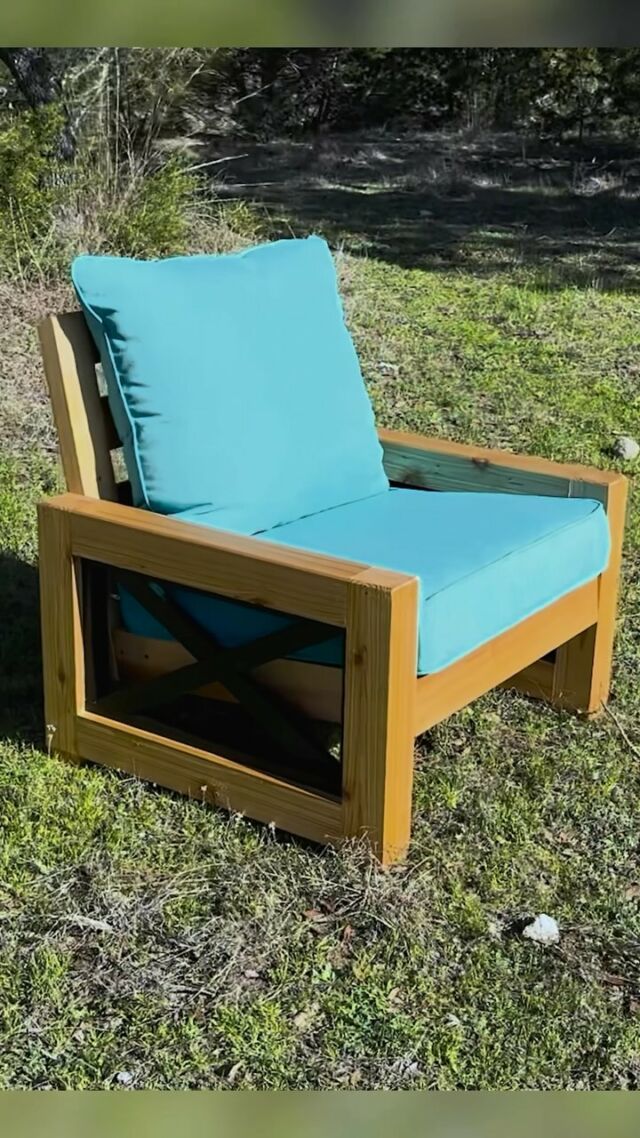 Want a simple chair to build this spring? This is a super cute but quick one! I have a set of plans on my website if you want to build a set. Big thank you to @wd40brand  for partnering with me in this build. I keep a can of the Specialist Dry Lube in all my shops and spritz any bit or blade before using it. Pick up a can at a @homedepot near you #sponsored #wd40brandpartner